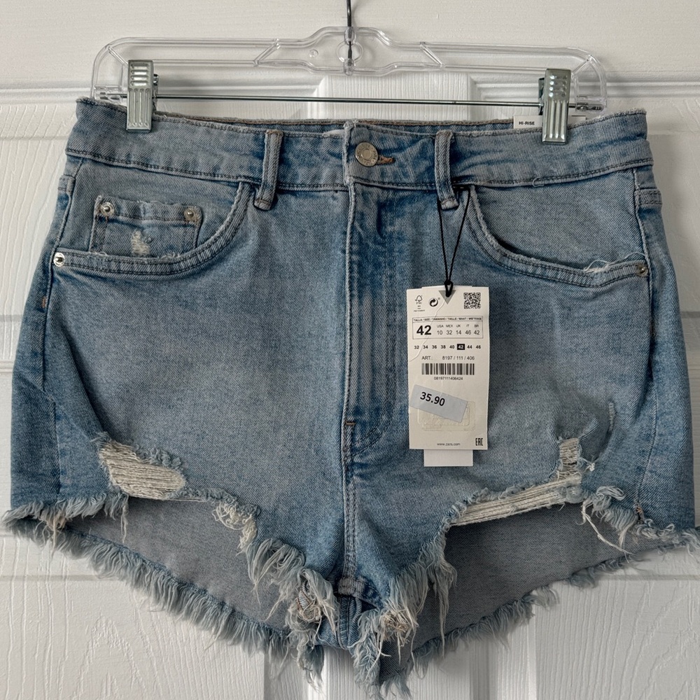 ZARA NWT High Rise Distressed Denim Cutoff Shorts - Size 10 - Picture 2 of 5